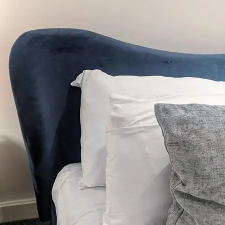 #huge Master #self Check In #very Central!!! York