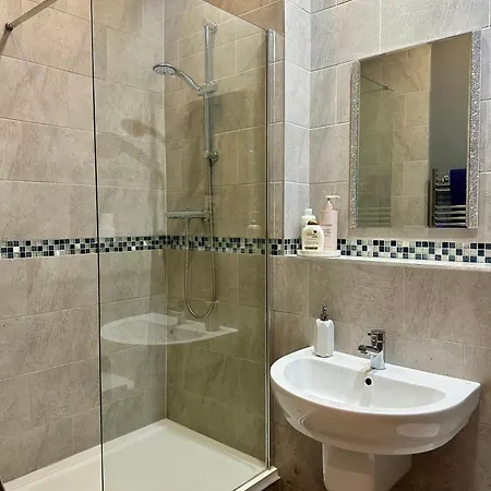 #huge Master #self Check In #very Central!!! * York