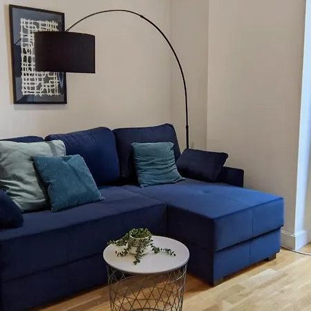 Apartment #huge Master #self Check In #very Central!!! *